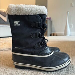 NEW Sorel Kids Black and White Waterproof Snow Boots with Sherpa Collar